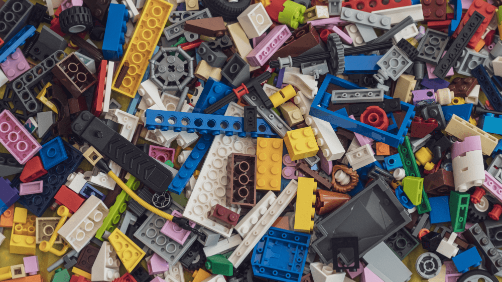 Fluent builder inheritance - how to make it work in C#?